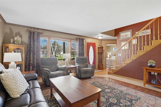 2969 Good Earth Place, Iowa City, IA 52240