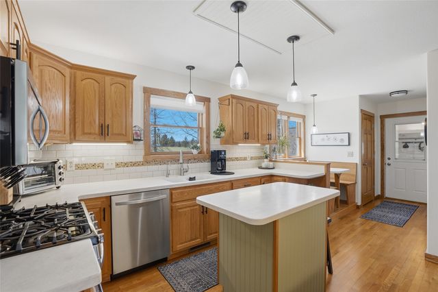 2969 Good Earth Place, Iowa City, IA 52240