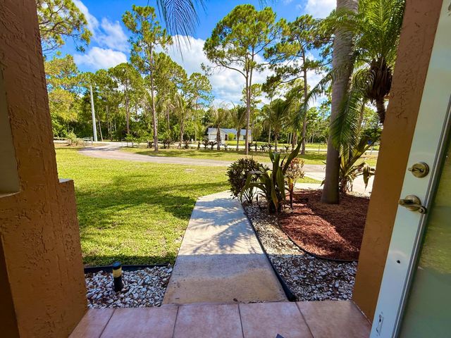 14703 N 71st Pl Place N, The Acreage, FL 33470