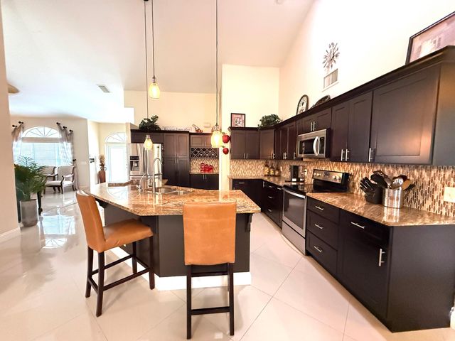 14703 N 71st Pl Place N, The Acreage, FL 33470