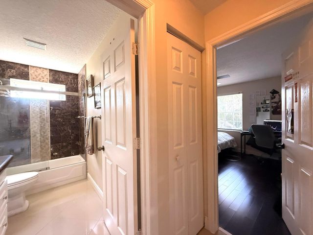 14703 N 71st Pl Place N, The Acreage, FL 33470