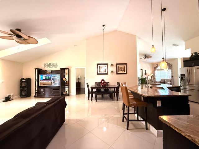 14703 N 71st Pl Place N, The Acreage, FL 33470