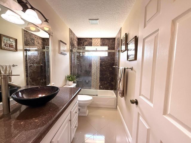 14703 N 71st Pl Place N, The Acreage, FL 33470