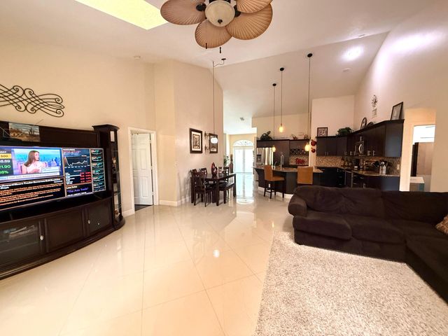 14703 N 71st Pl Place N, The Acreage, FL 33470