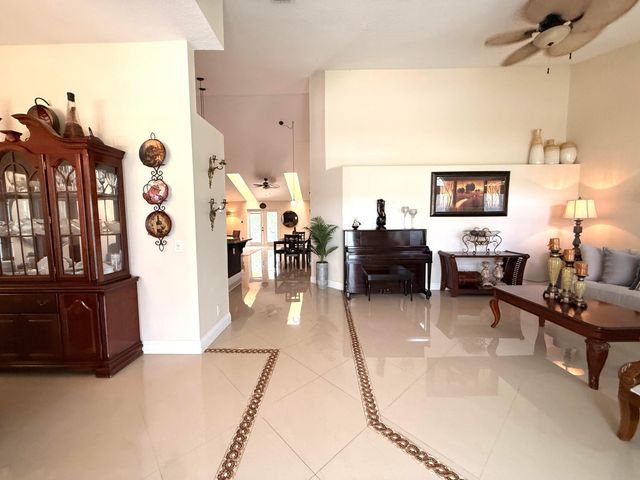 14703 N 71st Pl Place N, The Acreage, FL 33470