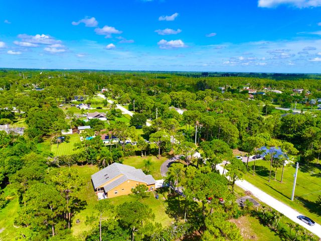 14703 N 71st Pl Place N, The Acreage, FL 33470