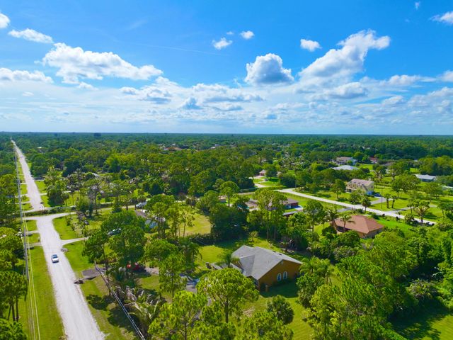 14703 N 71st Pl Place N, The Acreage, FL 33470
