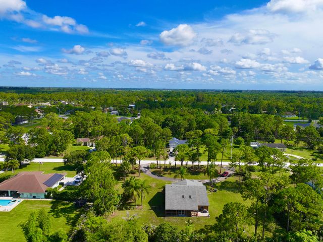 14703 N 71st Pl Place N, The Acreage, FL 33470