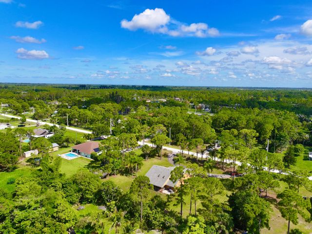 14703 N 71st Pl Place N, The Acreage, FL 33470