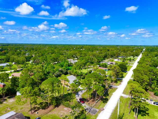 14703 N 71st Pl Place N, The Acreage, FL 33470