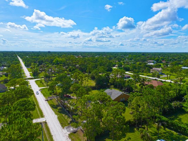 14703 N 71st Pl Place N, The Acreage, FL 33470