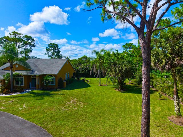 14703 N 71st Pl Place N, The Acreage, FL 33470