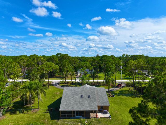 14703 N 71st Pl Place N, The Acreage, FL 33470