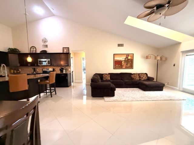 14703 N 71st Pl Place N, The Acreage, FL 33470