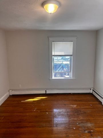 62 Willow Ave 2, Quincy, MA 02170