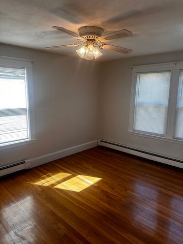 62 Willow Ave 2, Quincy, MA 02170