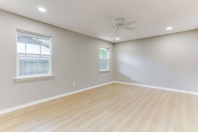 2709 Springbrooke Drive, Hurst, TX 76054