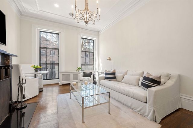 121 Charles St 4, Boston, MA 02114