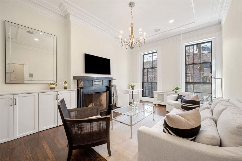 121 Charles St 4, Boston, MA 02114