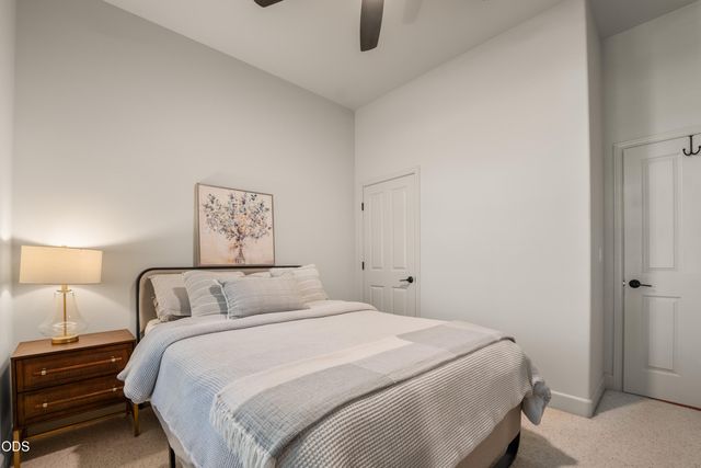 60775 Currant Way, Bend, OR 97702