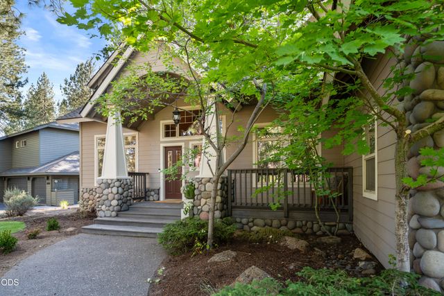 60775 Currant Way, Bend, OR 97702