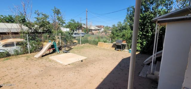 2110 N Laura Avenue, Douglas, AZ 85607