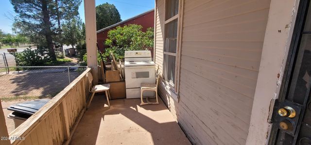 2110 N Laura Avenue, Douglas, AZ 85607