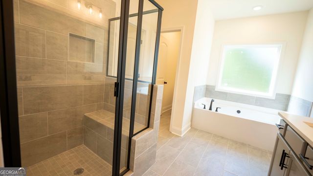 130 Bluecoat Trail, Byron, GA 31008