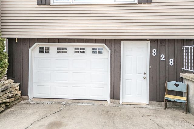 828 W WARREN STREET, New London, WI 54961