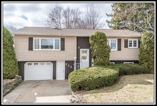 828 W WARREN STREET, New London, WI 54961