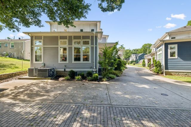 2605D Traughber Dr, Nashville, TN 37206