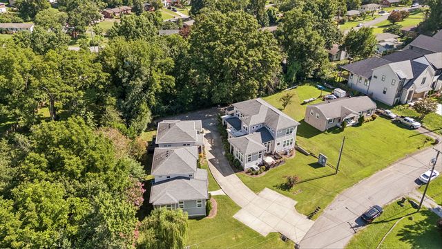 2605D Traughber Dr, Nashville, TN 37206