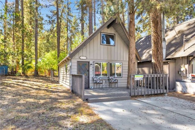 42651 Falcon Avenue, Big Bear Lake, CA 92315