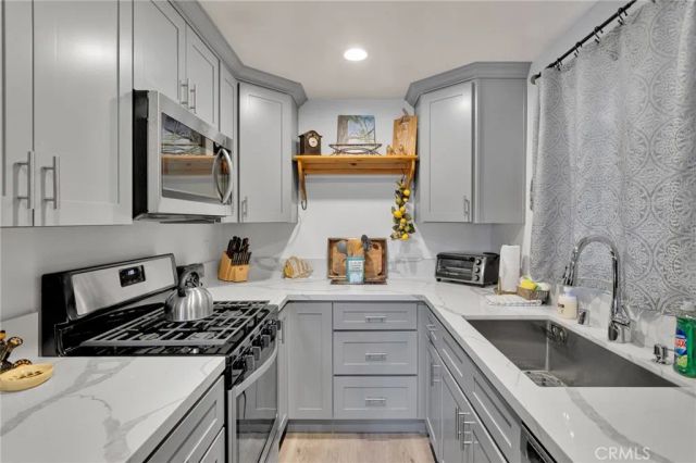 42651 Falcon Avenue, Big Bear Lake, CA 92315
