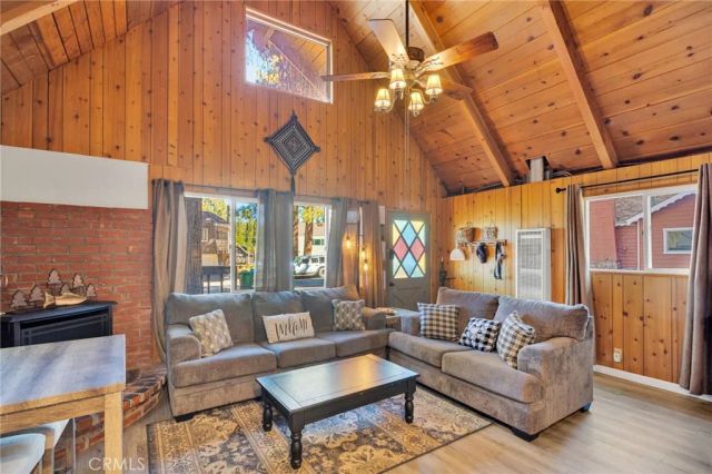 42651 Falcon Avenue, Big Bear Lake, CA 92315