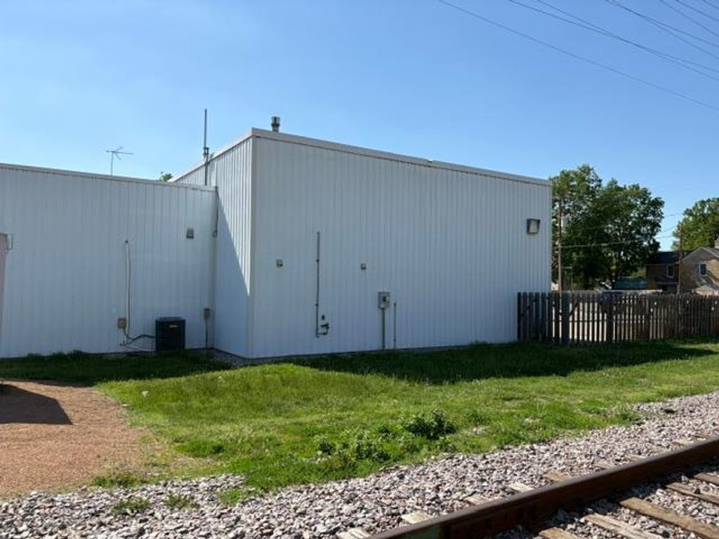 137 1st Street E, Jordan, MN 55352 — photo 3