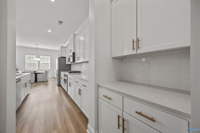 326 Merrydale Drive, Huntsville, AL 35811