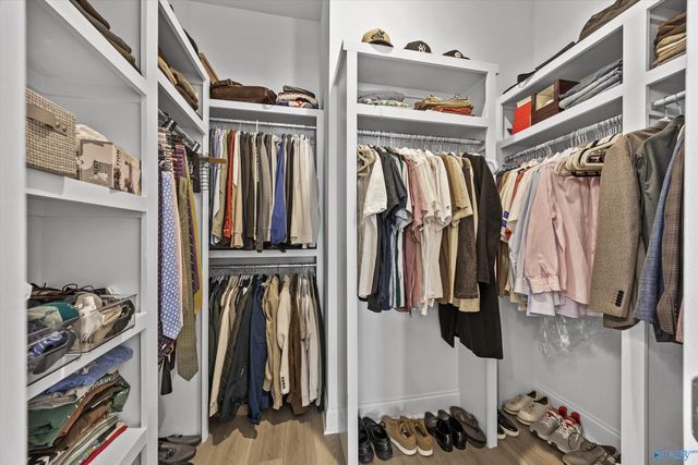 326 Merrydale Drive, Huntsville, AL 35811