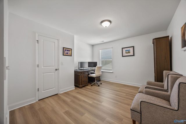 326 Merrydale Drive, Huntsville, AL 35811