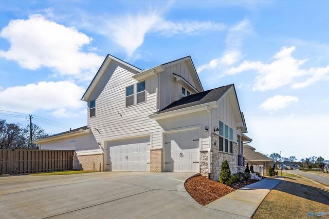 326 Merrydale Drive, Huntsville, AL 35811