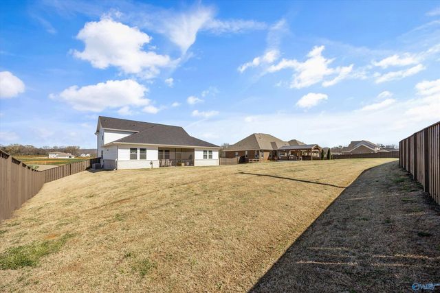 326 Merrydale Drive, Huntsville, AL 35811