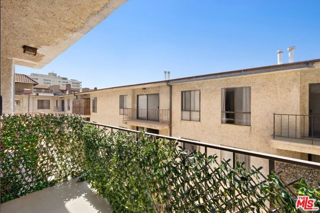7300 Franklin Avenue 554, Los Angeles, CA 90046