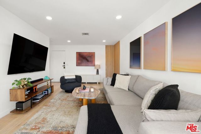 7300 Franklin Avenue 554, Los Angeles, CA 90046