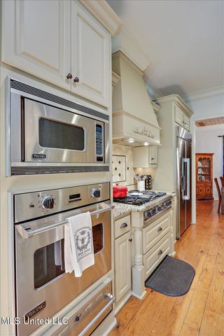 316 Woodlands Green Place, Brandon, MS 39047