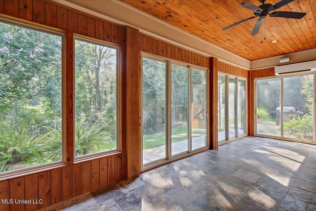 316 Woodlands Green Place, Brandon, MS 39047
