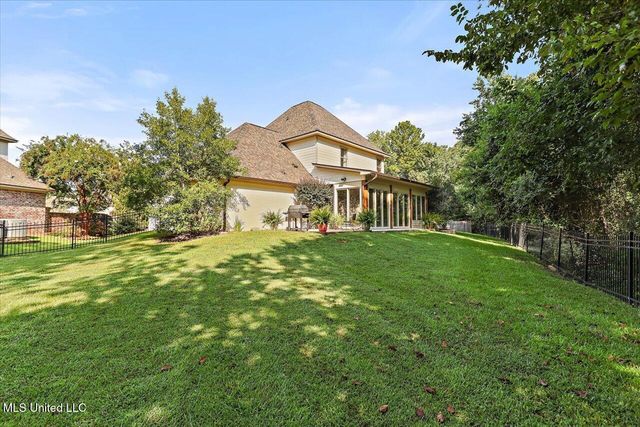 316 Woodlands Green Place, Brandon, MS 39047