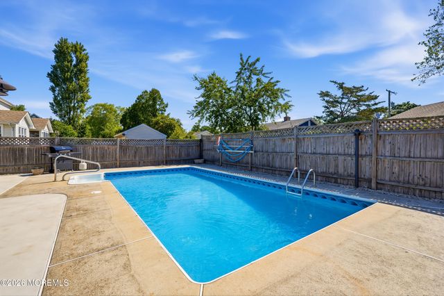 481 Admiral Road, Forked River, NJ 08731