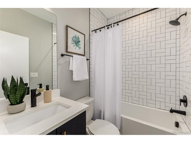 4925 W 10th Ave 111, Denver, CO 80204