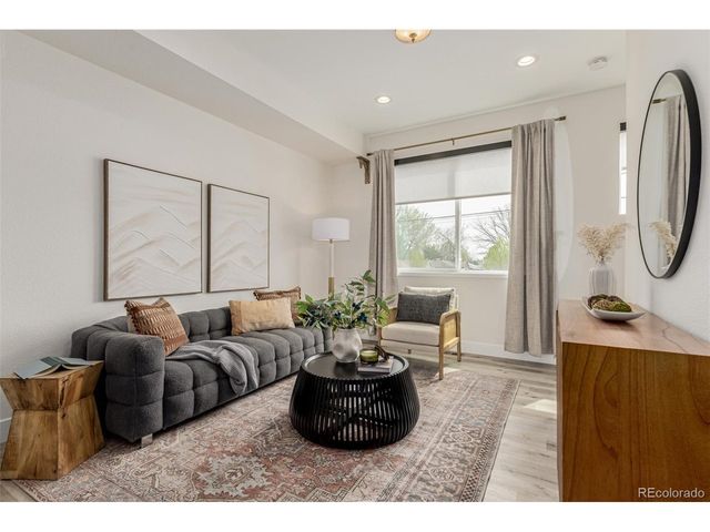 4925 W 10th Ave 111, Denver, CO 80204