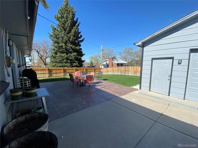 6668 Chase St, Arvada, CO 80003